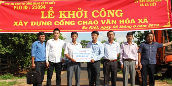 Cong chao van hoa xa Ea kiet