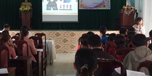 Tap huan Quyen phu nu va tre em.2