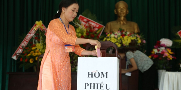 Thanh vien bo phieu Bau cu.3